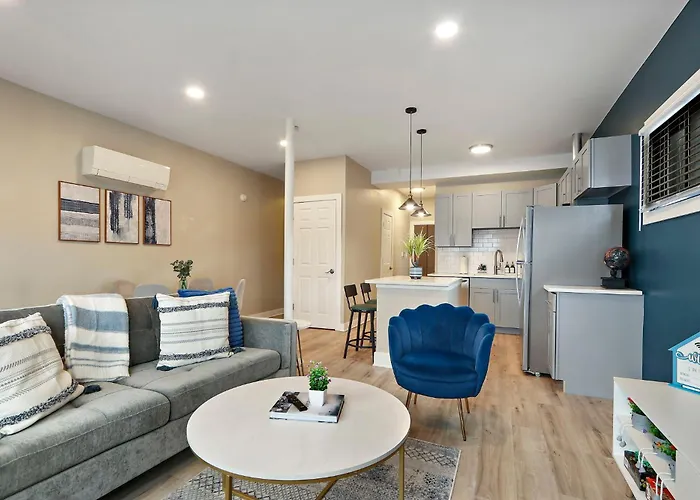 Downtown Urban - Near Metra & Naperville With Parking, Desk, Laundry Апартаменты Лайл